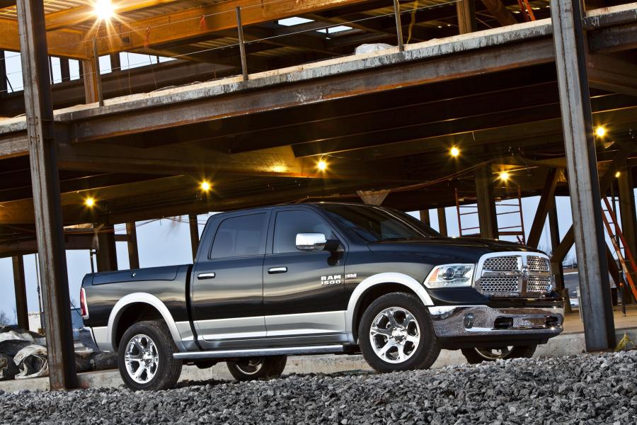  Dodge Ram 1500 2013 года  (фото 57 из 106)
